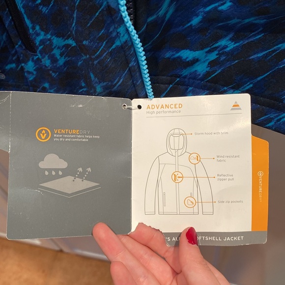 Champion Soft-shell Jacket - Picture 3 of 4